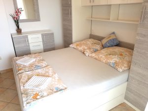 insel-pag-apartments-a02-schlafzimmer